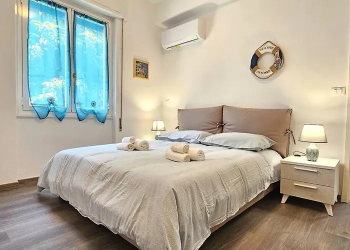 Cozy Haven In The Heart Of Lägenhet